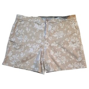 Intro Love The Fit - Classic Khaki Floral Print Chino Shorts Flat Front Casual